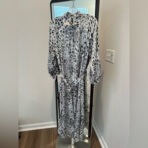 Ann Taylor Dress, Size Medium, New, never worn